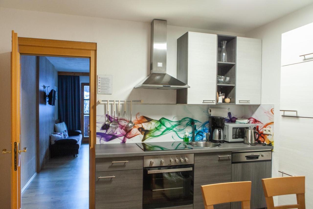 Sonnenhof - Apartments & Zimmer Kaunertal Ngoại thất bức ảnh